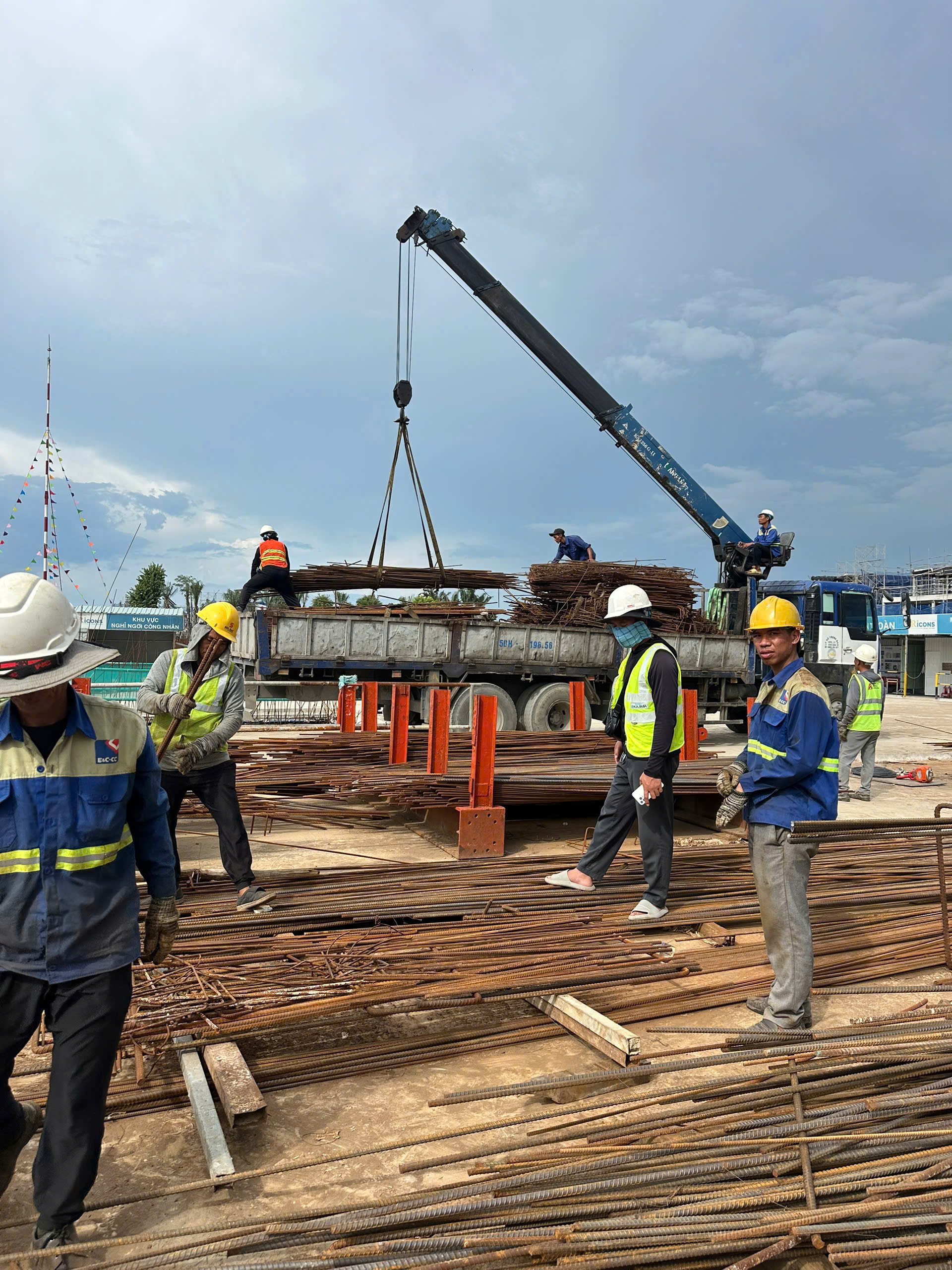 Đơn vị thu mua phế liệu giá cao, uy tín tại TP.HCM 1 Plpt2